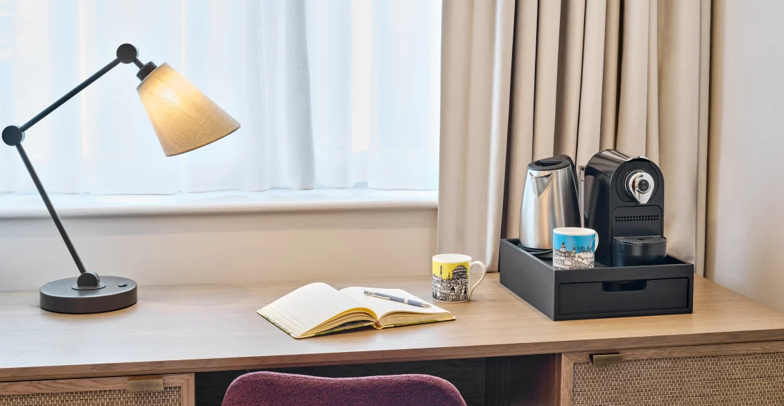 Guild Hotel Bloomsbury Cosy Double desk with kettle and coffee maker