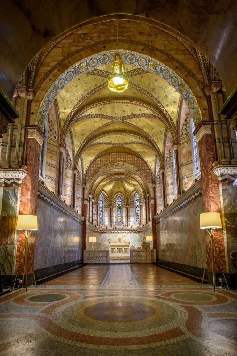 Fitzrovia Chapel interior